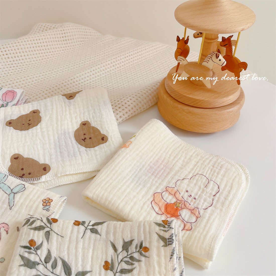 Print Baby Drool Bibs 26*26cm 100% Cotton Gauze Towels Infant Burp Cloths Children's Handkerchiefs Soft Washcloths Newborn Towel