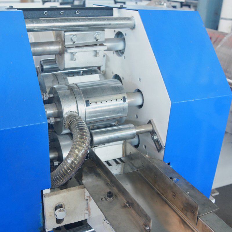 Handkerchief Paper Folding Machine Automatic Handkerchief Paper Production Line