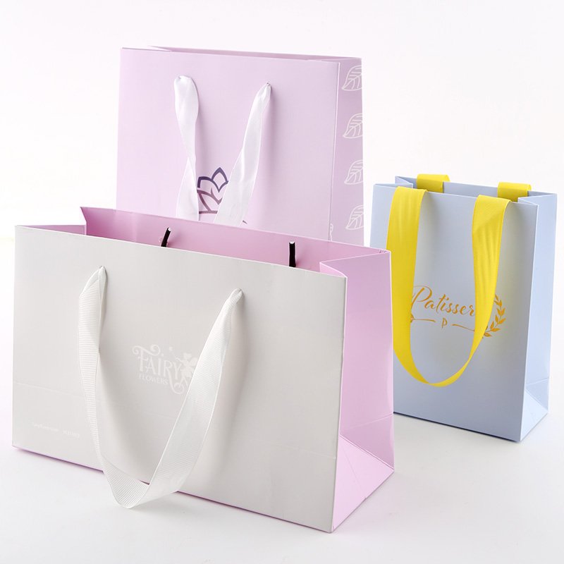 wholesale luxury packaging Custom Luxury Gift Garment Paper Shopping Bags With Logo Print