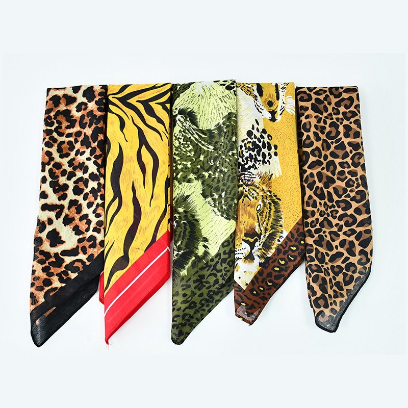 Women Square Scarf 54*54cm bandana Leopard Print Head Scarves Bandana Foulard Femme Headwrap Scarf