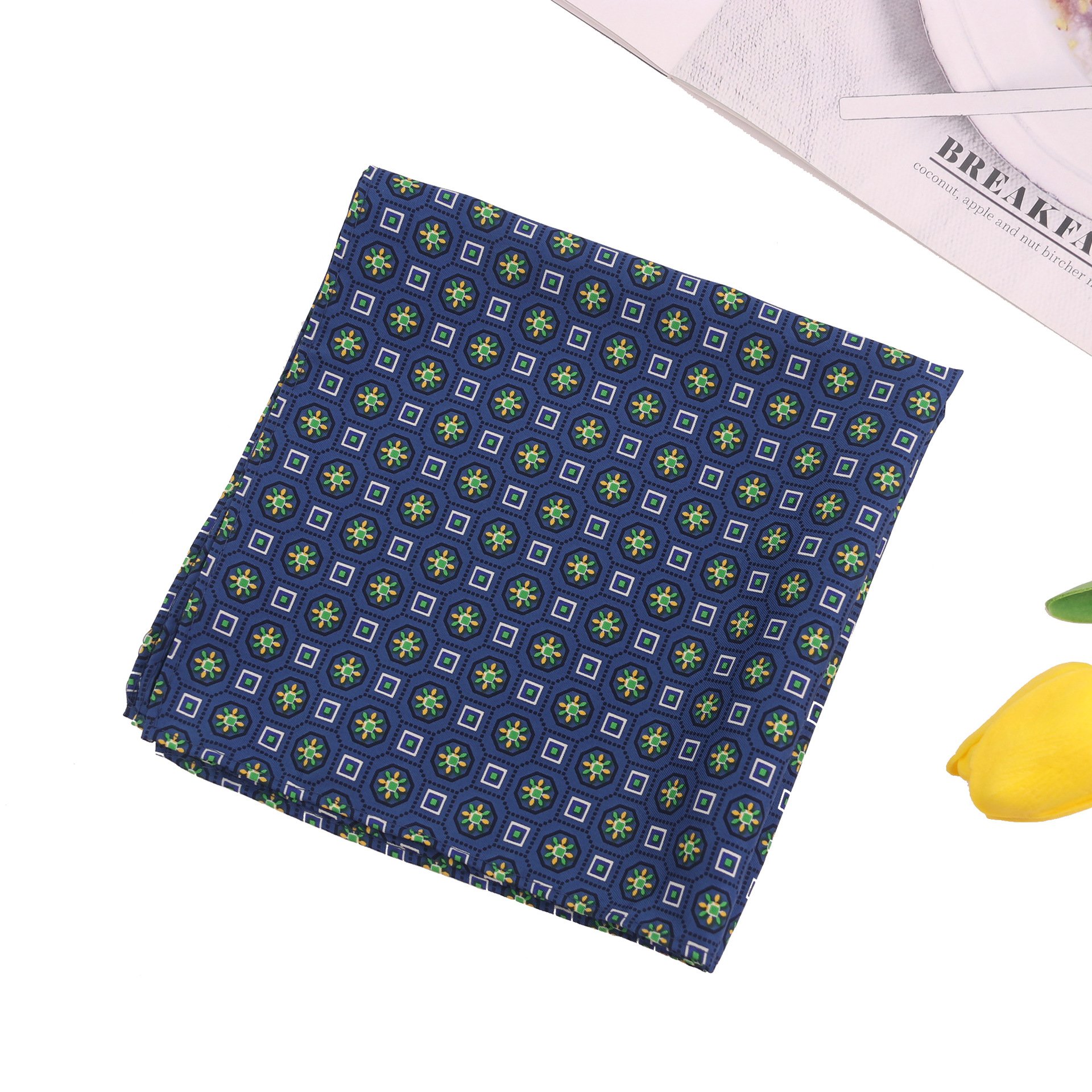 High Quality Luxury British Vintage Floral Pocket Square for Men Polyester Printed Handkerchief for Suit Pocket