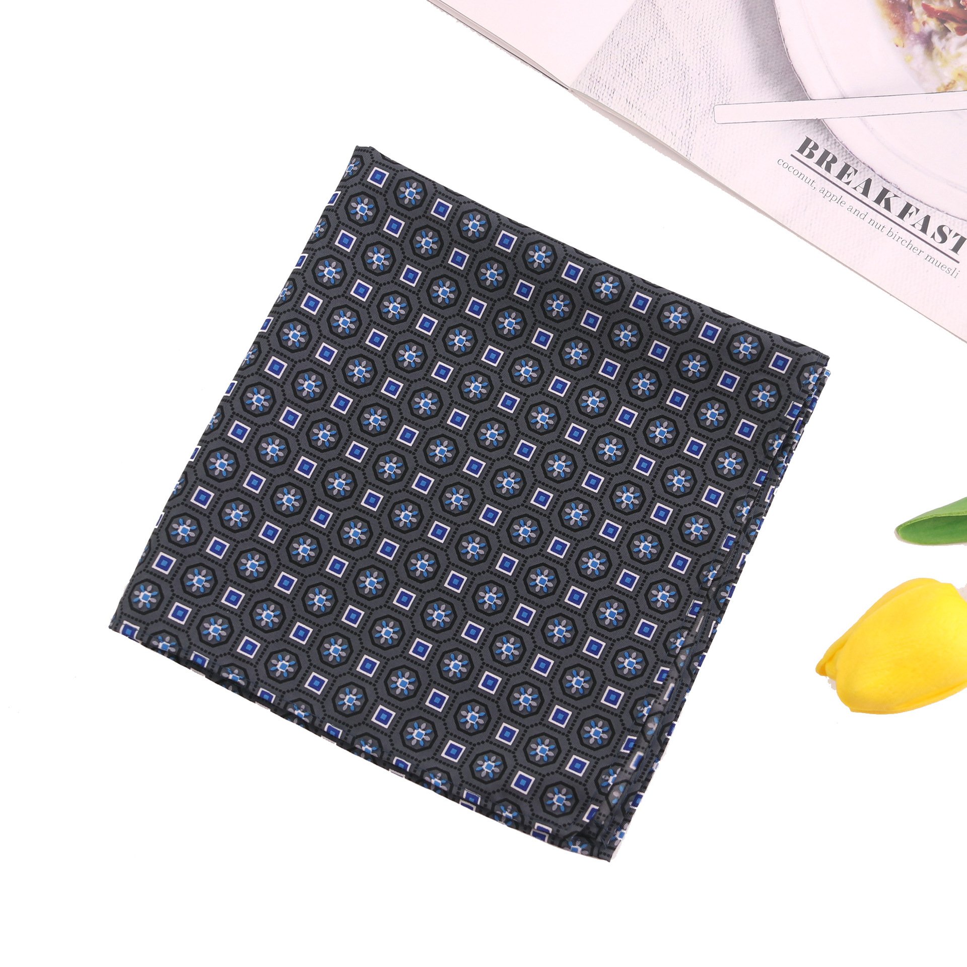High Quality Luxury British Vintage Floral Pocket Square for Men Polyester Printed Handkerchief for Suit Pocket