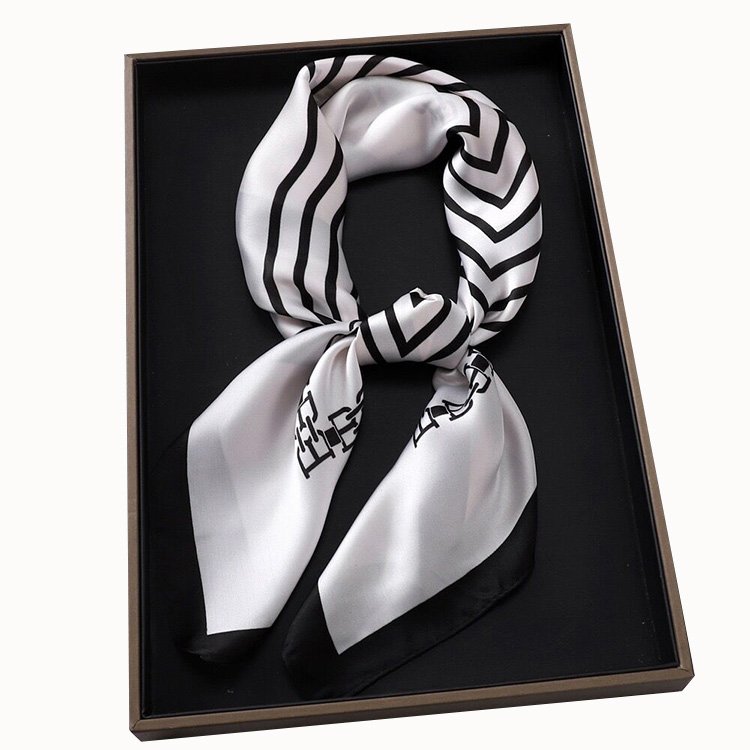 2024 New design women 70*70cm luxury silk square handkerchief scarves for ladies Printing SilkHead Scarf For Women