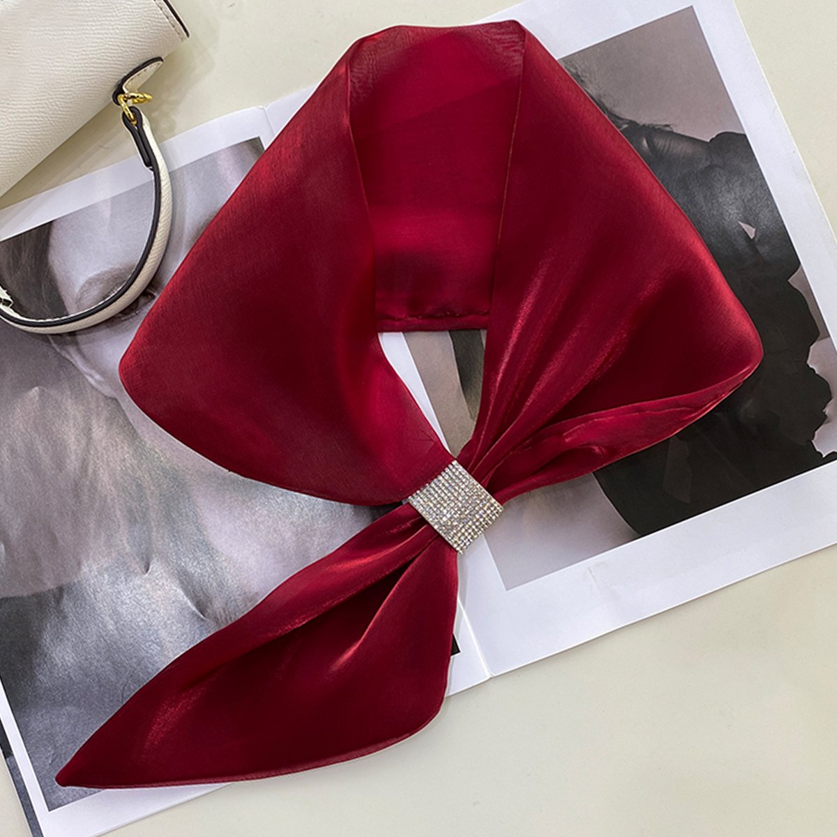 Fashion Autumn New WJ1092 Women's Silk Scarf 75 * 13cm Elegant Retro Luxury Style Lightweight Satin Women's Scarf