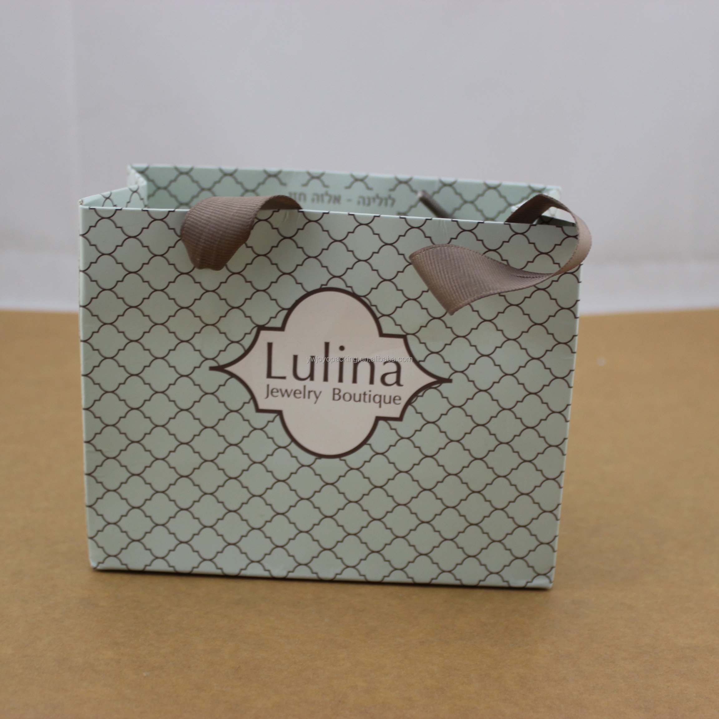 Unique Premium Printed Custom Logo Luxury White Paper Shopping Bag Customised Small Goods Gift Bag