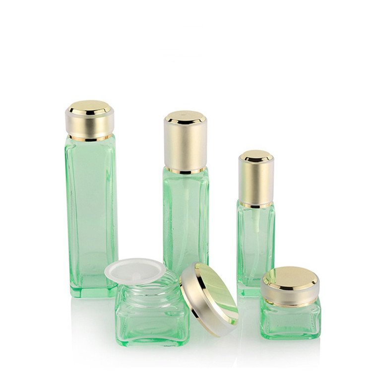 FTS Quality Latest Glass Cosmetic Bottle Set Clear Glass Cosmetic Packaging Cosmetics Cream Glass Bottles And Jars