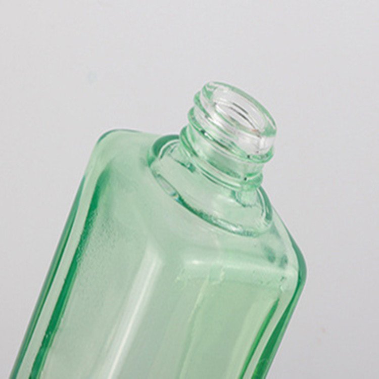 FTS Quality Latest Glass Cosmetic Bottle Set Clear Glass Cosmetic Packaging Cosmetics Cream Glass Bottles And Jars