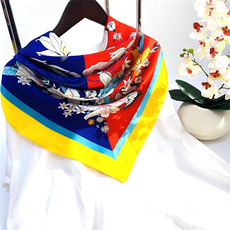 Wholesale 110*110 Square Hijab Satin Charmeuse Handkerchief Double-sided Digital Printed Ethnic Scarves