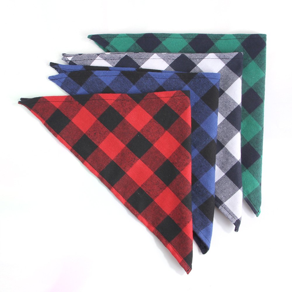Hot Sale Dog Buffalo Plaid Dog Bandana Custom Christmas Handkerchiefs Pet Scarfs Triangle Bibs for Small Medium Puppies Pets