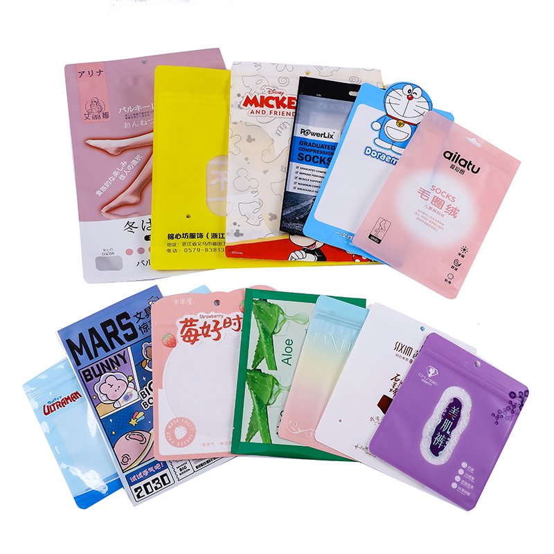 High Quality Custom Printed White Zipper Bags Disposable Portable Travel Bath Towel Plastic Packaging Pouches For Personal Care