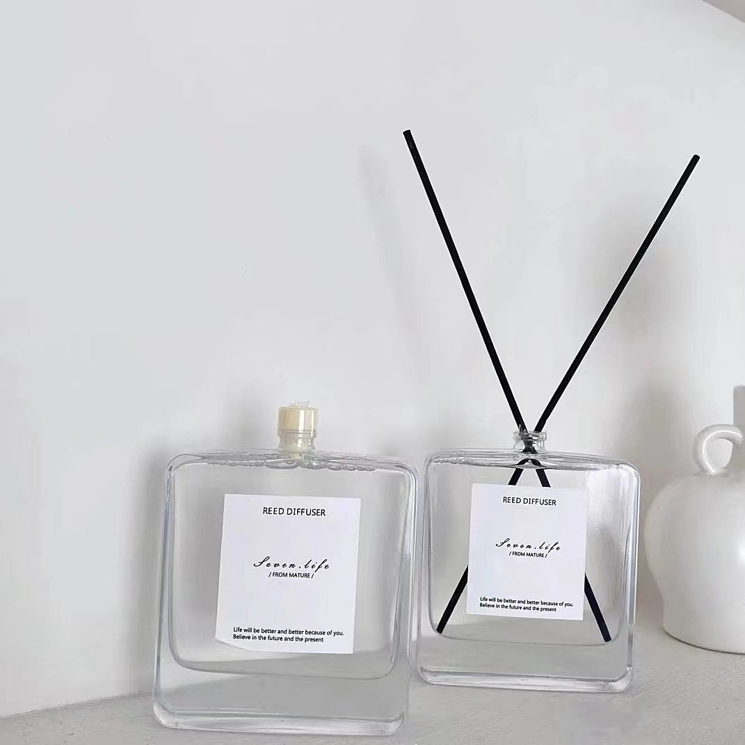 Wholesale 100ml Luxury Empty Square Glass Reed Diffuser Bottle With Stopper
