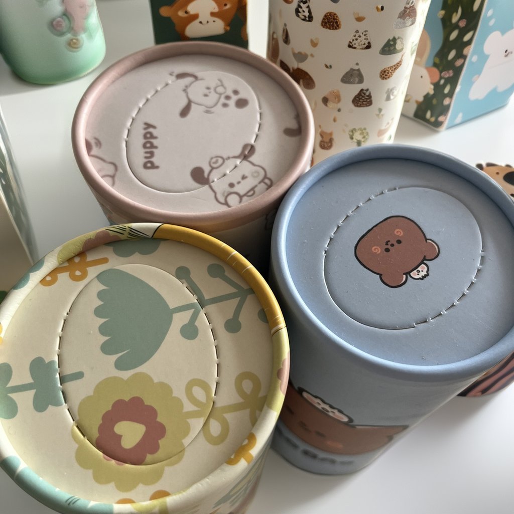 Free Custom Print Recycled cylinder Tube tissue Box Virgin Wooden Pulp Car Facial tube Tissue with Plastic Bottom Custom Logo