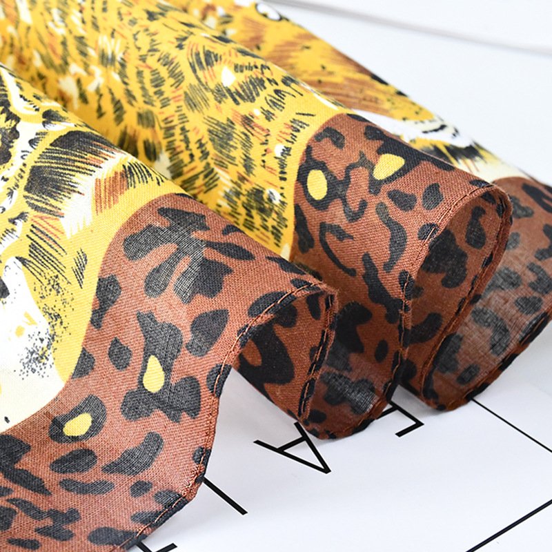 Wholesale Custom Digital Print Leopard Tiger Recycled Cowboy 100 Cotton Square Paisley Bandanas Scarf