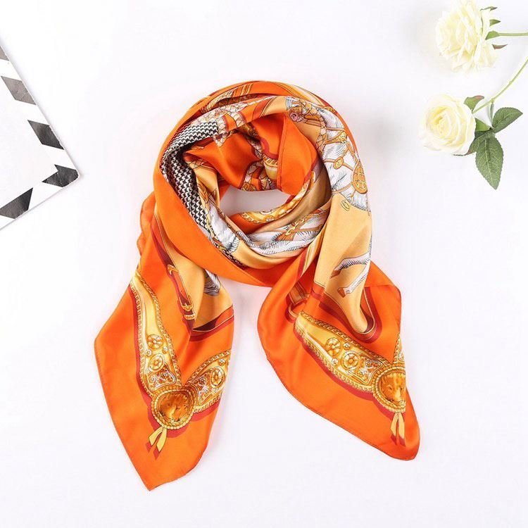 Multicolor Small MOQ Wholesale Luxury Elegant Brand Wrap Handkerchief 70*70Cm Bandanas Soft Square Satin Silk Scarf For Women