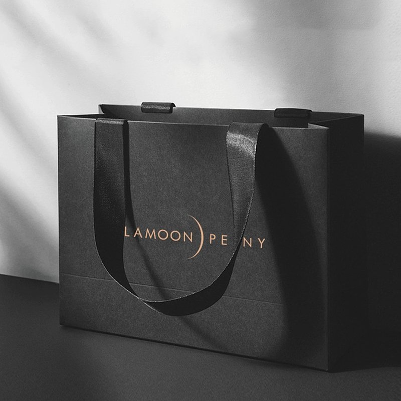 newsense custom printed black luxury shopping for small business clothes handles with your own logos paper gift bag