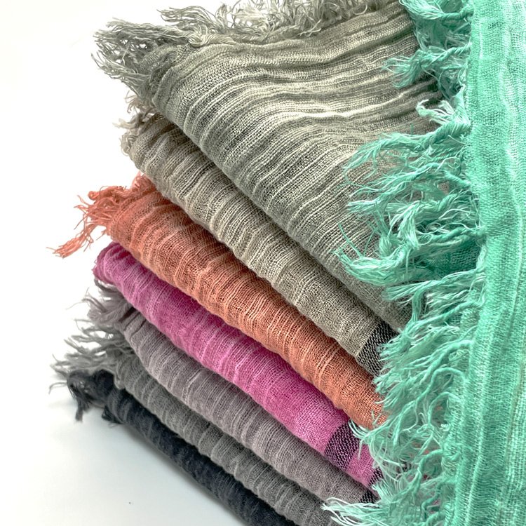 Fashion custom dirty dyed stripes cotton voile khimar turban hijab knitted head scarves tassel veils shawl for muslim women 2023