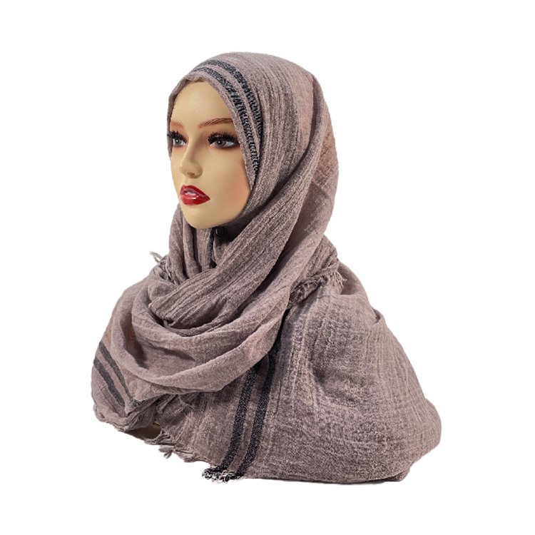 Fashion custom dirty dyed stripes cotton voile khimar turban hijab knitted head scarves tassel veils shawl for muslim women 2023