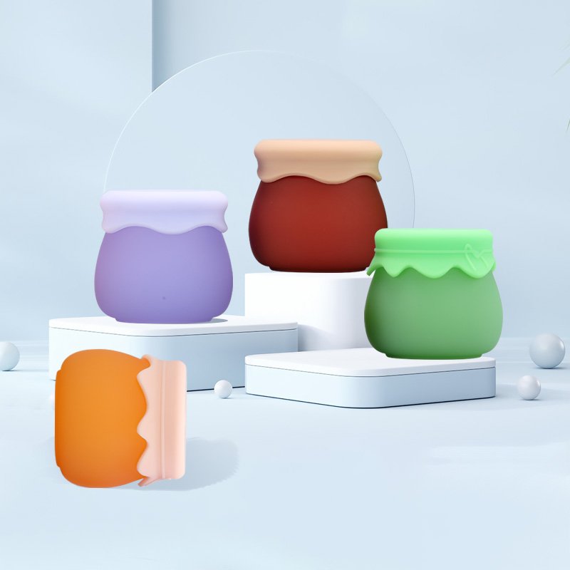 Hot Sale 10g Colorful Plastic Cosmetic Lip Balm Containers Eye Cream Lip Scrub Jar with Spoon