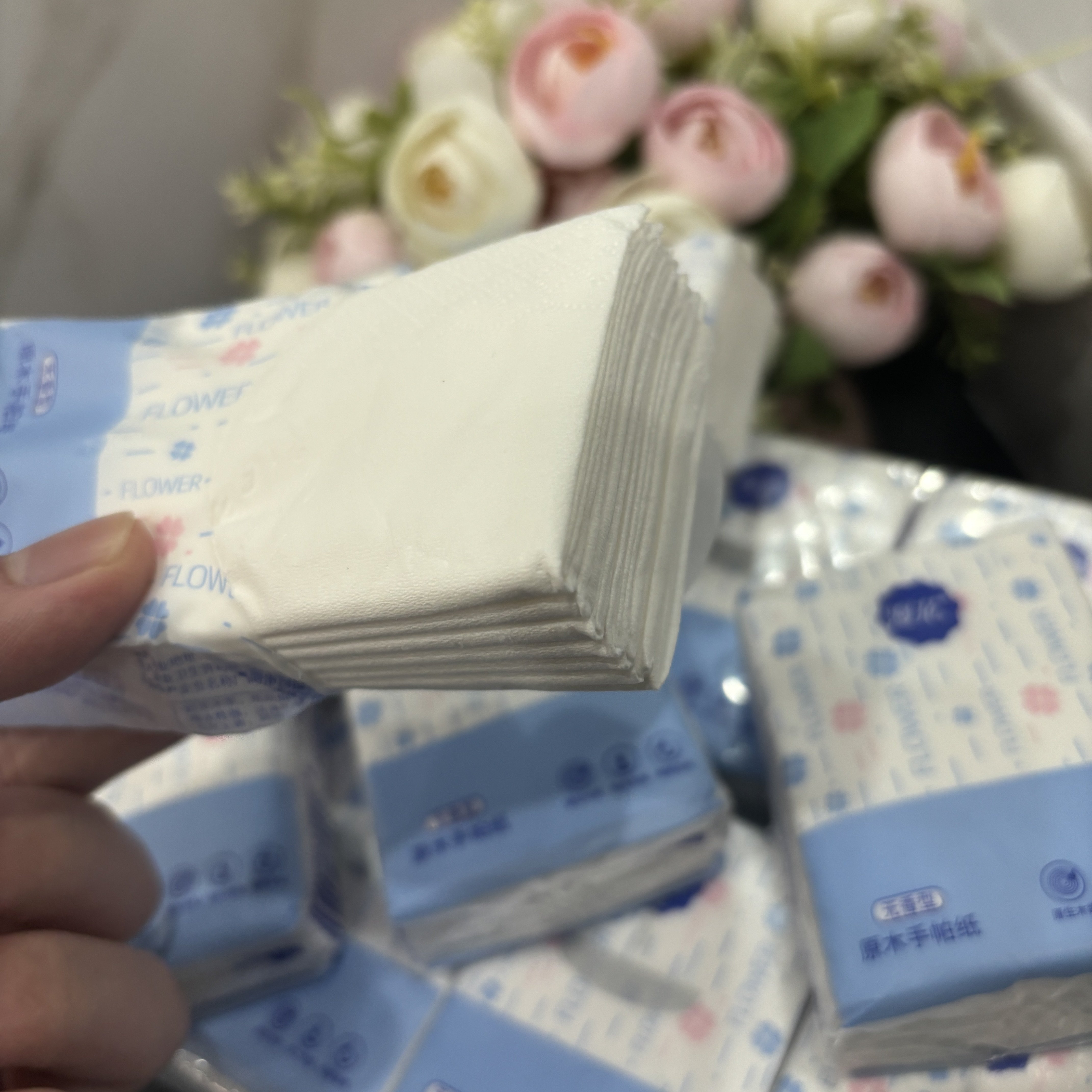 High quality 100% virgin wood pulp pocket tissue 3 ply handkerchief paper widely use paper napkin tissue