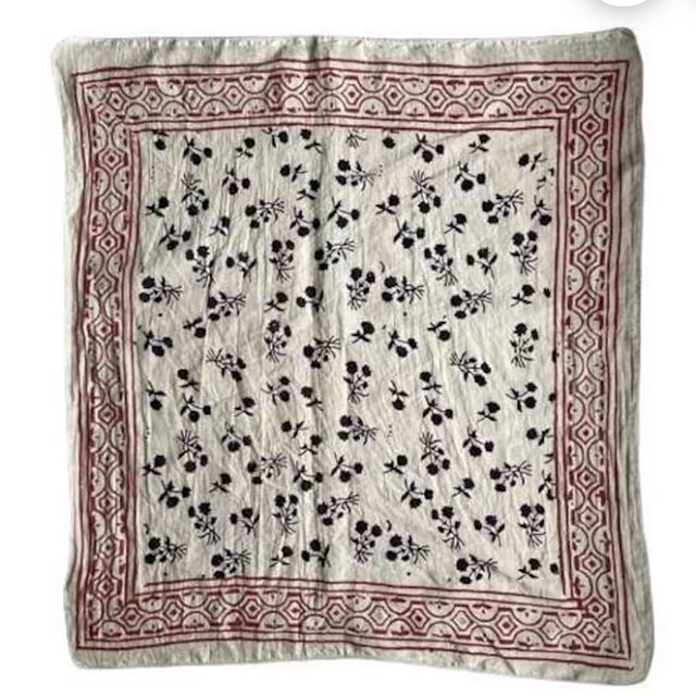 Low MOQ luxury ladies head Face mask 120 cm bandana scarf women polyester organic cotton Paisley scarves hair scarf