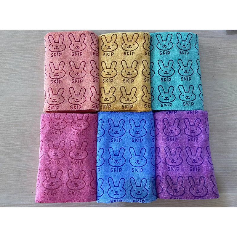 Luxury Striped Pattern Printing Microfiber Hand and Face Towels Quick Dry for Adults Hotel Use Sustainable Bathroom Features