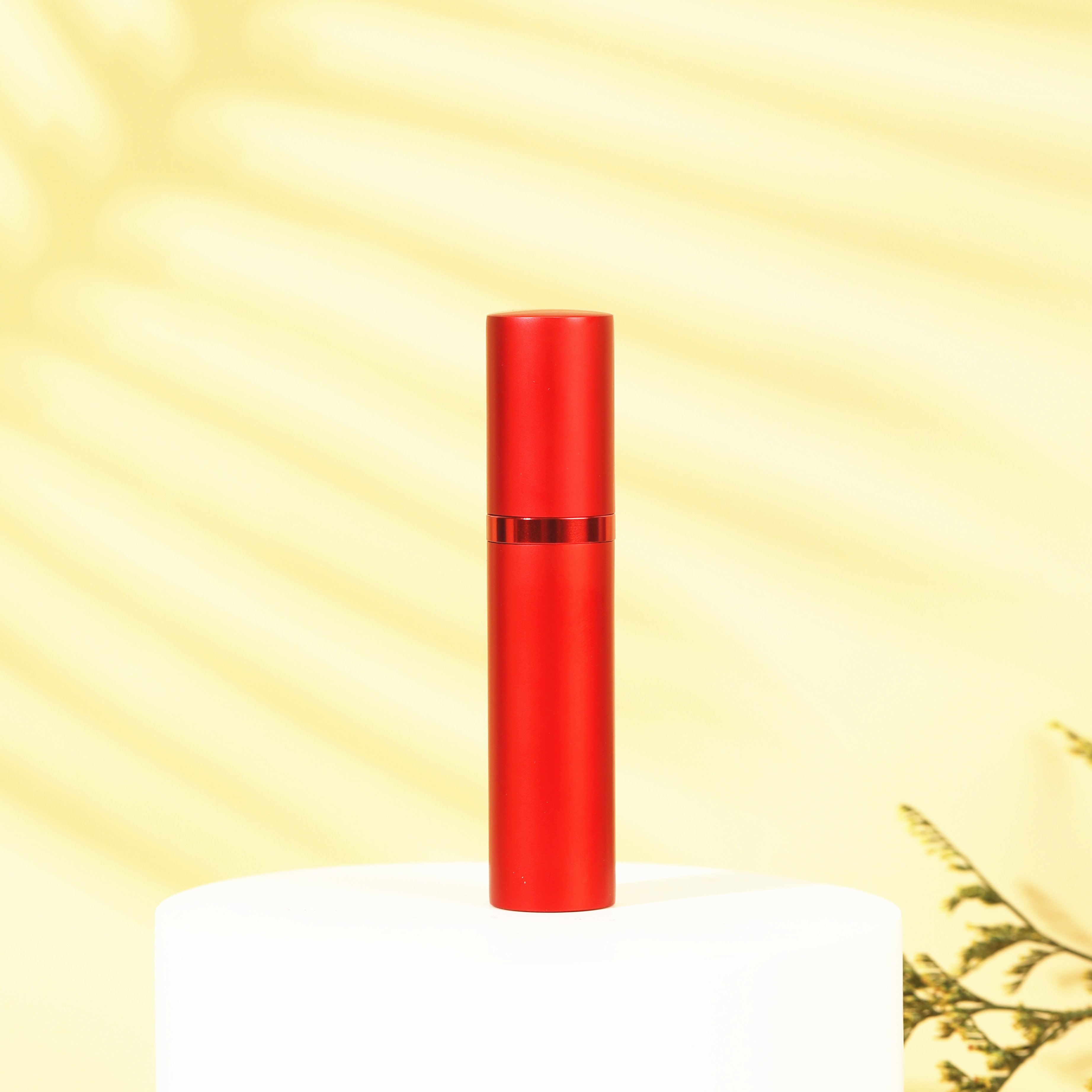 Factory custom luxury 8ml 10ml refillable perfume bottle empty mini traveling glass perfume bottle with spray perfume bottle