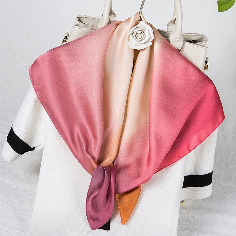 Hot Sale Women Gradient Satins Silk 70*70cm Casual Scarf Brand Elegant Foulard Silk Scarves For Ladies 4 Colors