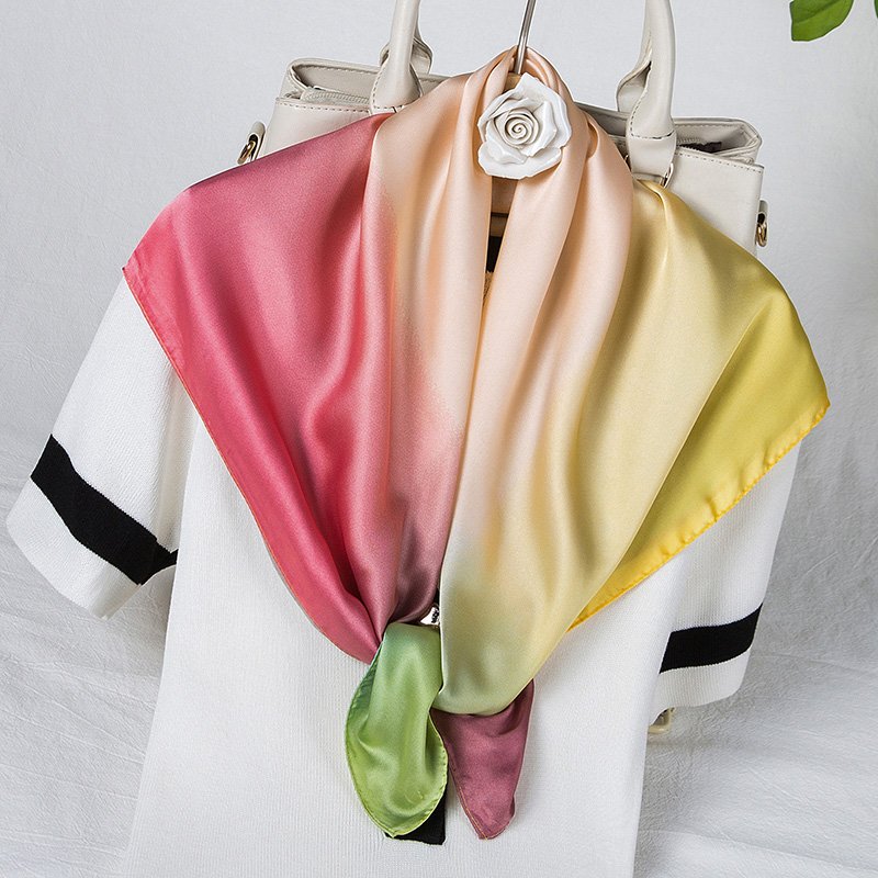 Hot Sale Women Gradient Satins Silk 70*70cm Casual Scarf Brand Elegant Foulard Silk Scarves For Ladies 4 Colors