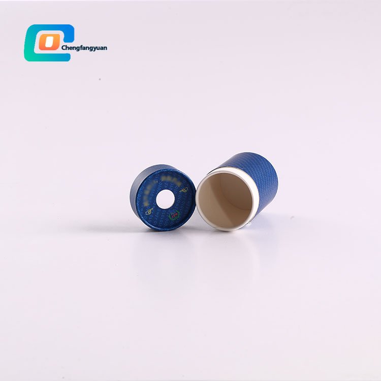 Customized Toilet Holder Cylinder Packaging Box Round Canned Tissues Cardboard Car Tissue Telescopic Paper Tube
