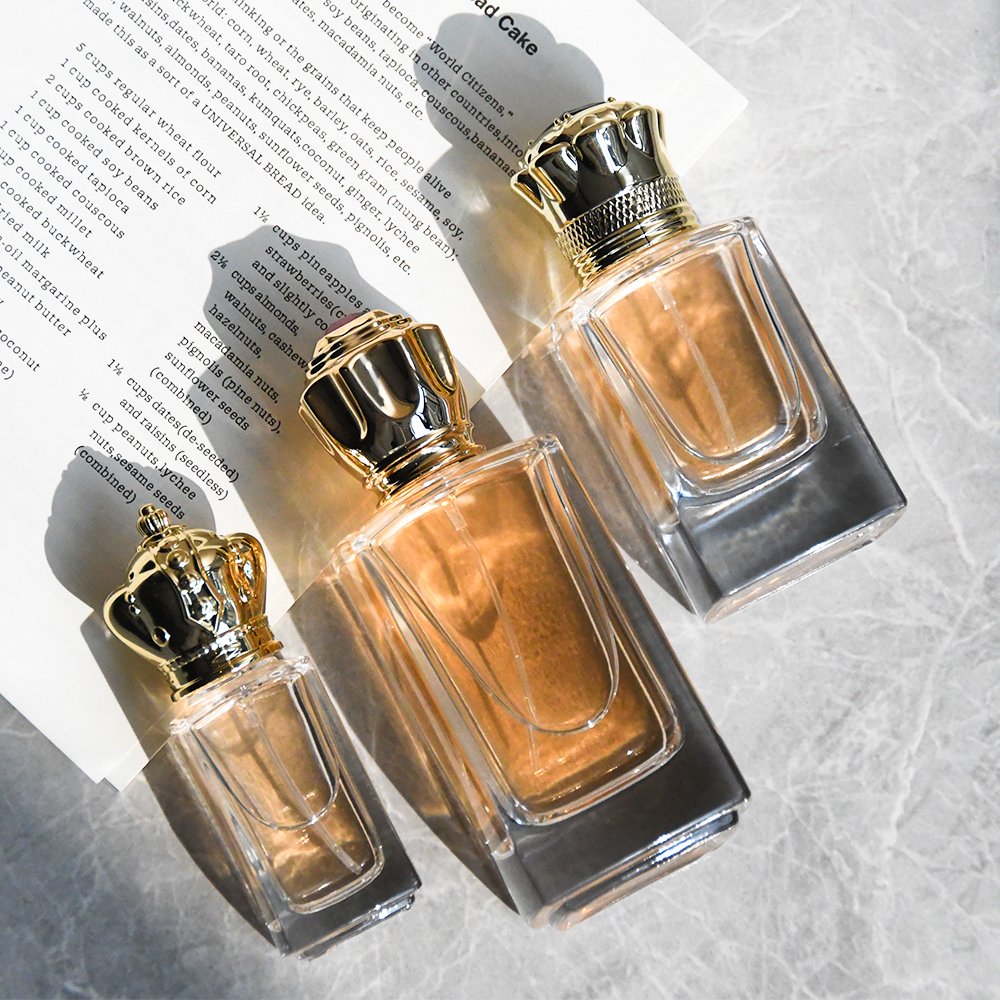 Custom 30ml 50ml 100ml Refillable Empty Glass Perfume Bottle With Gold Sprayer Crystal Lid Parfum Bottle Fragrance Bottle