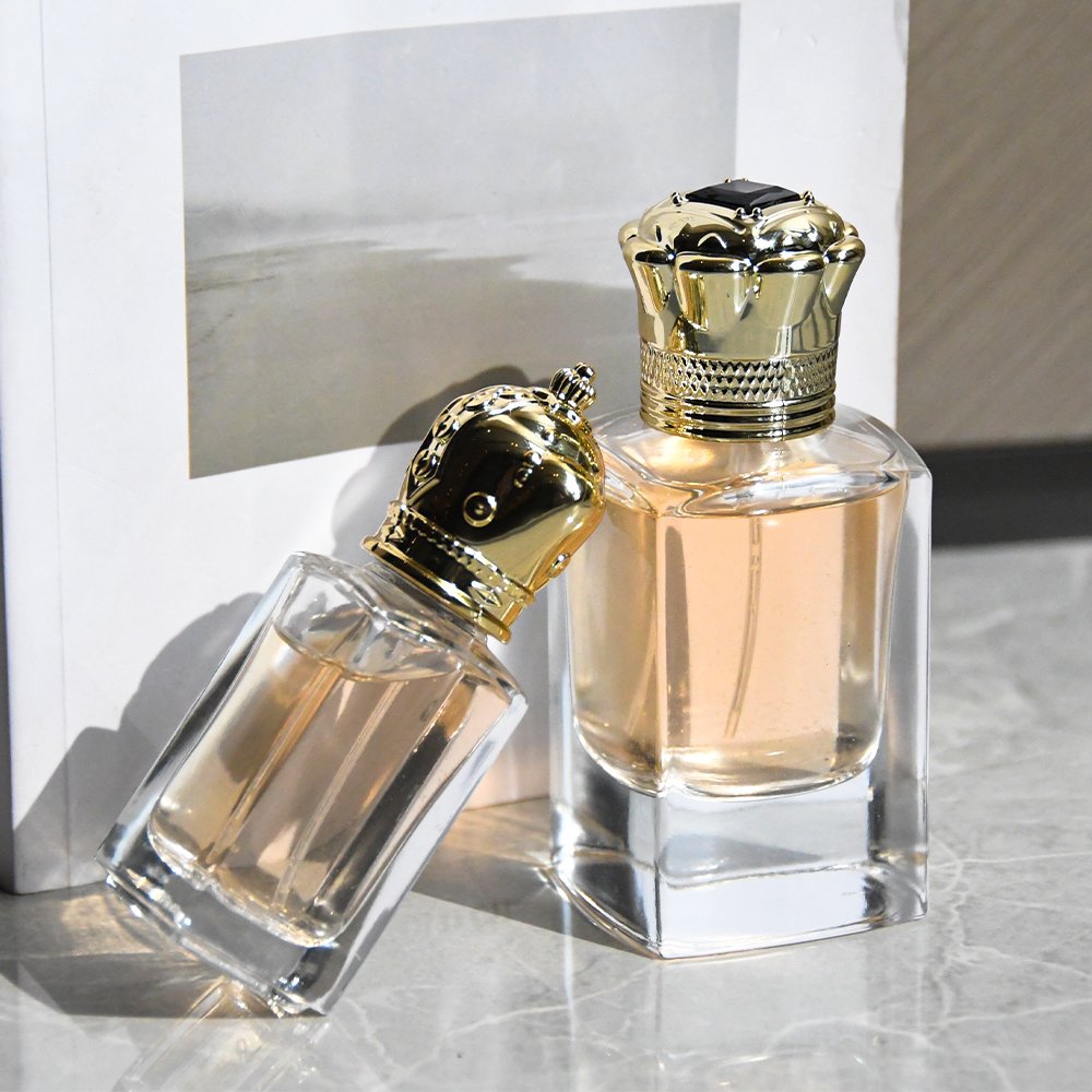 Custom 30ml 50ml 100ml Refillable Empty Glass Perfume Bottle With Gold Sprayer Crystal Lid Parfum Bottle Fragrance Bottle