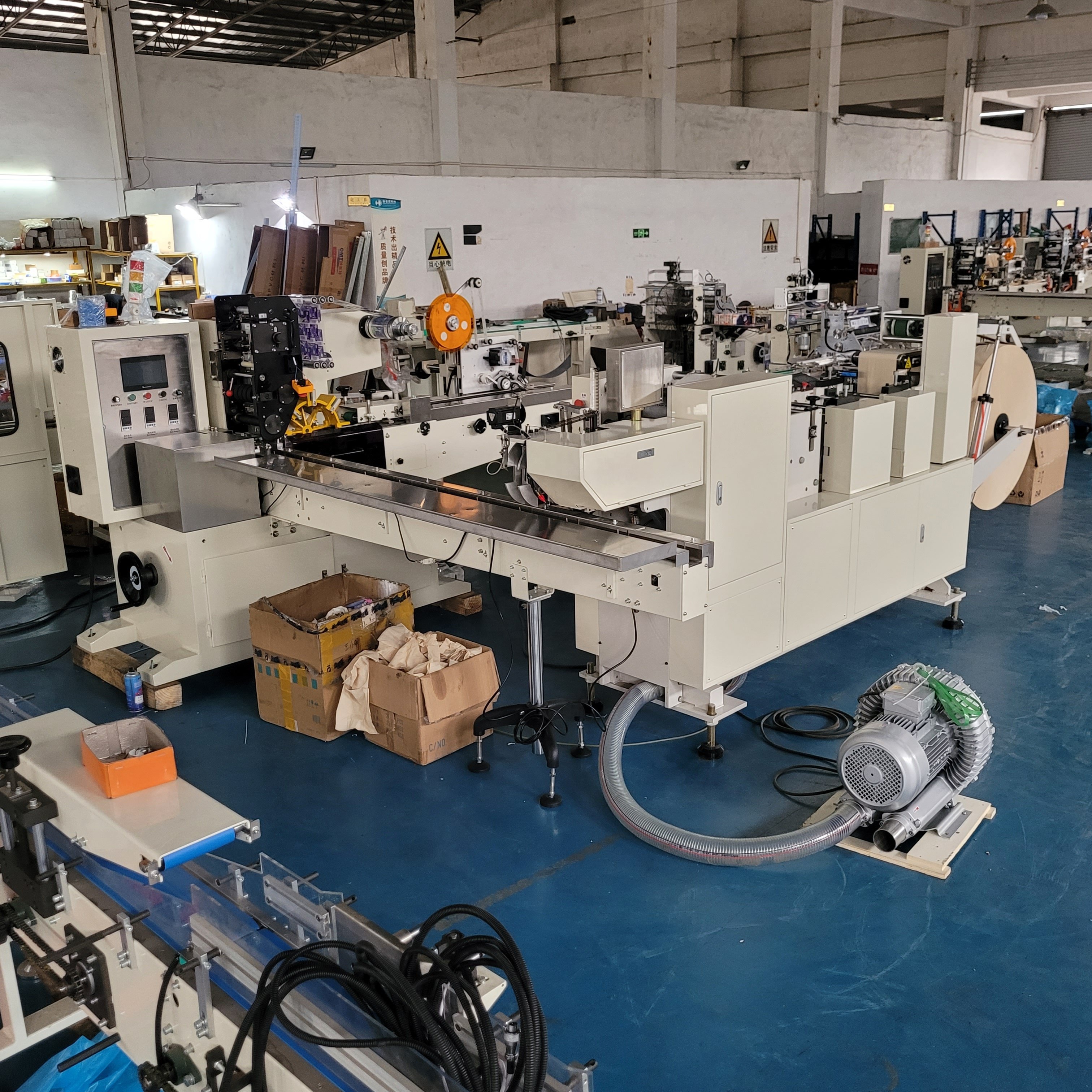 2023 New Model Automatic Handkerchief Tissue Machine and Handkerchief Paper Packing Machine