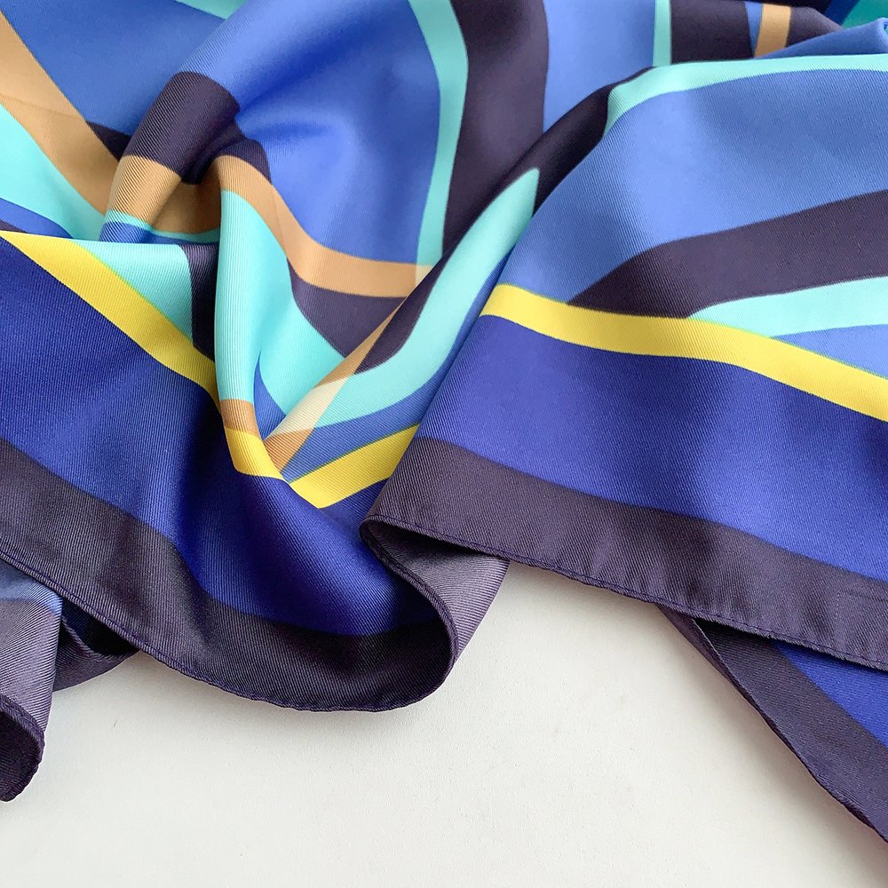 Wholesale 2023 twill Silk Feeling Square Handkerchief Women's Fashion Head Scarf Neck Scarf 90*90cm Square Neck Tie Hair Wraps
