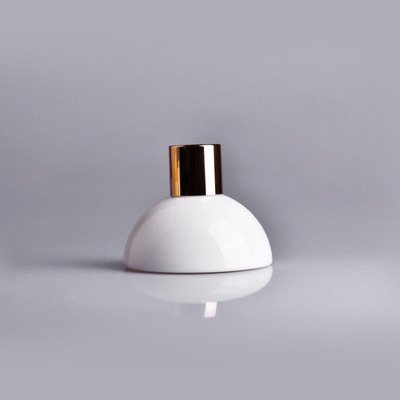 Wholesale Custom Logo Home Decor Empty Reed Diffuser Glass Bottle With Sticks Perfume Luxury Glass Fragrance Oil Bottle Gift Set
