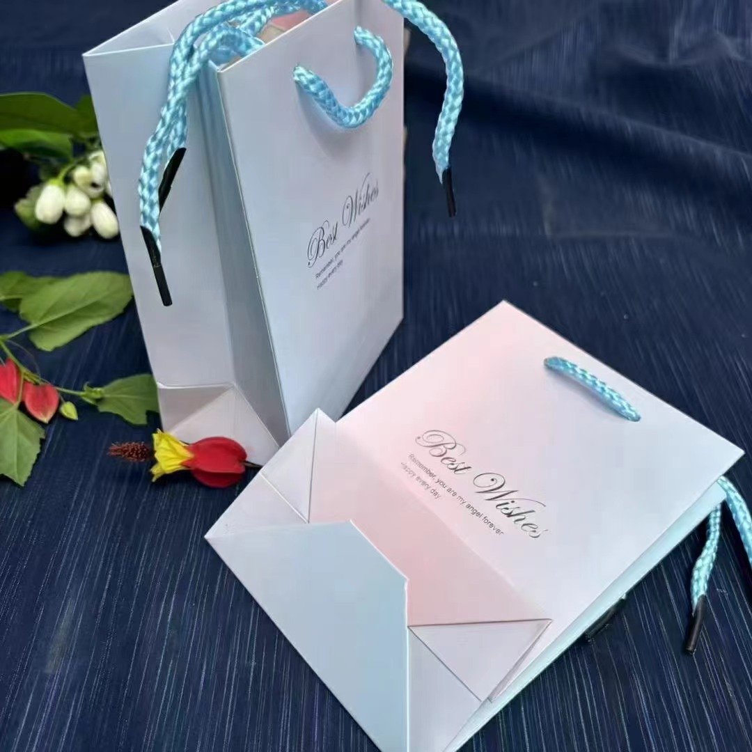 Source factory wholesale gift bags custom corporate handkerchief bags ordered clothing store Mid-Autumn Christmas gift bags