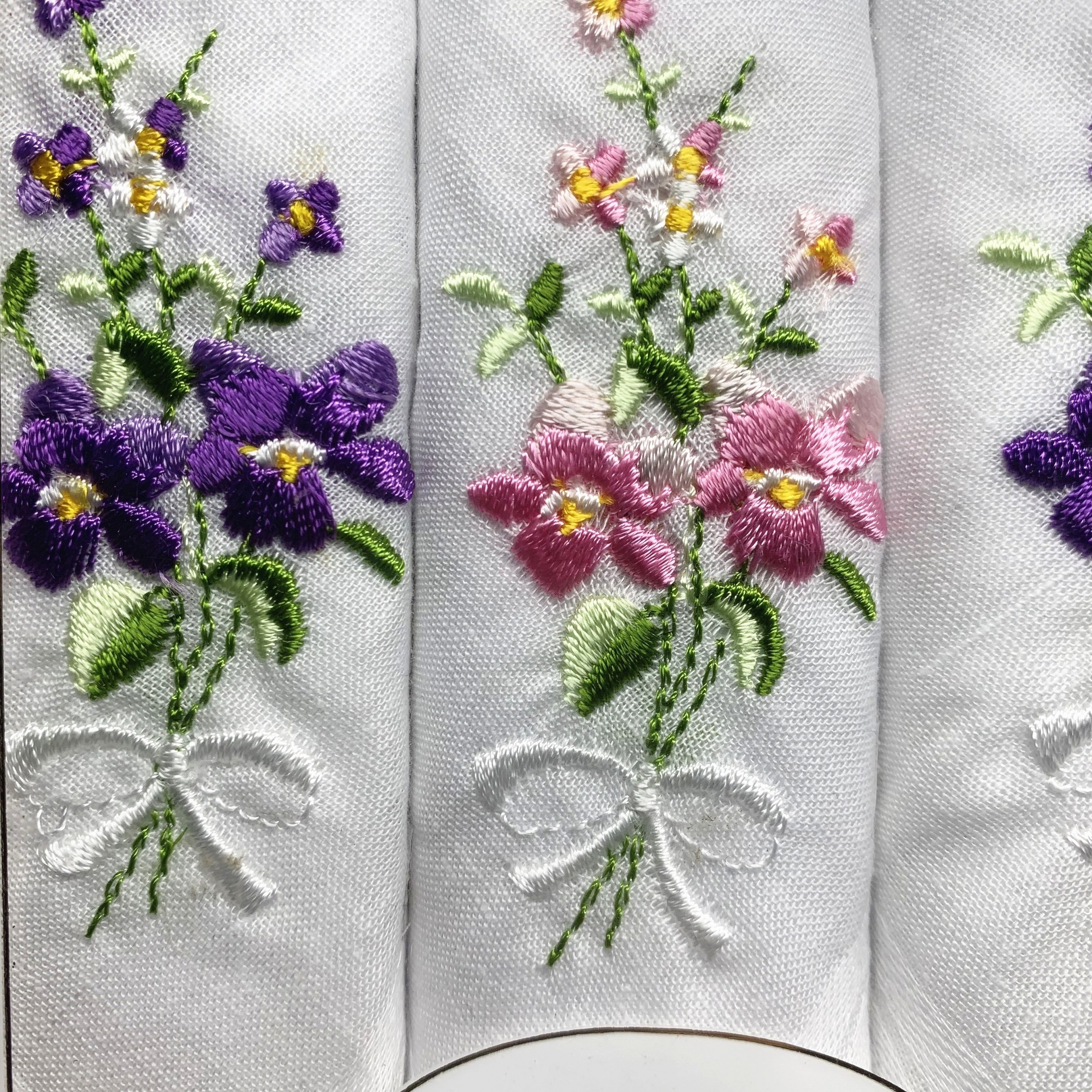 plain white cotton ladies embroidery floral handkerchief set