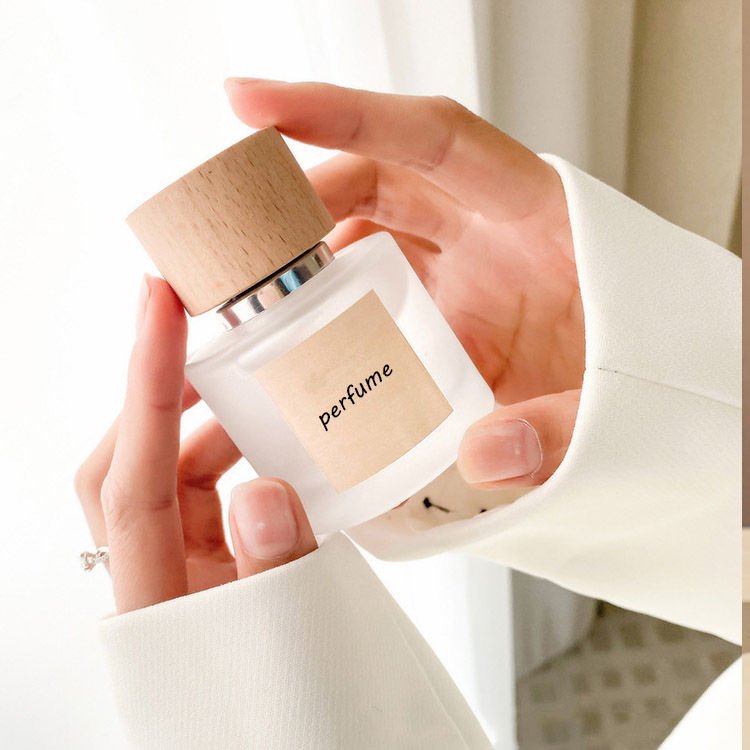 High End Round Frosted Clear Custom Perfume Bottle 30ml 50ml 100ml Empty Luxury Perfume Bottle With Wooden Cap