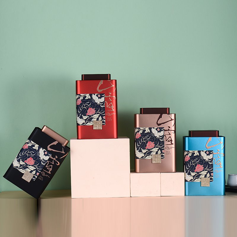 Peppermint Sweets Packaging Customized Hinged Lid For Gift Lunch Box With Lock And Napkin Key Metal Packaging Floral Tins Box