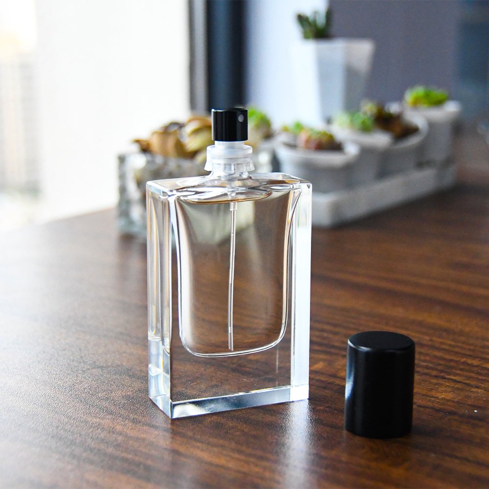 Classic Square Glass Perfume Bottle Transparent Glass Spray Dispenser Empty Bottle Pressing Nozzle 30ml