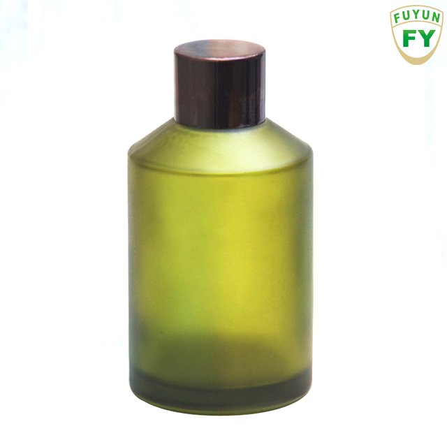 Fuyun In stock 15ml/30ml/60ml/125ml/200ml frosted green color boston cylinder glass bottles with black cap