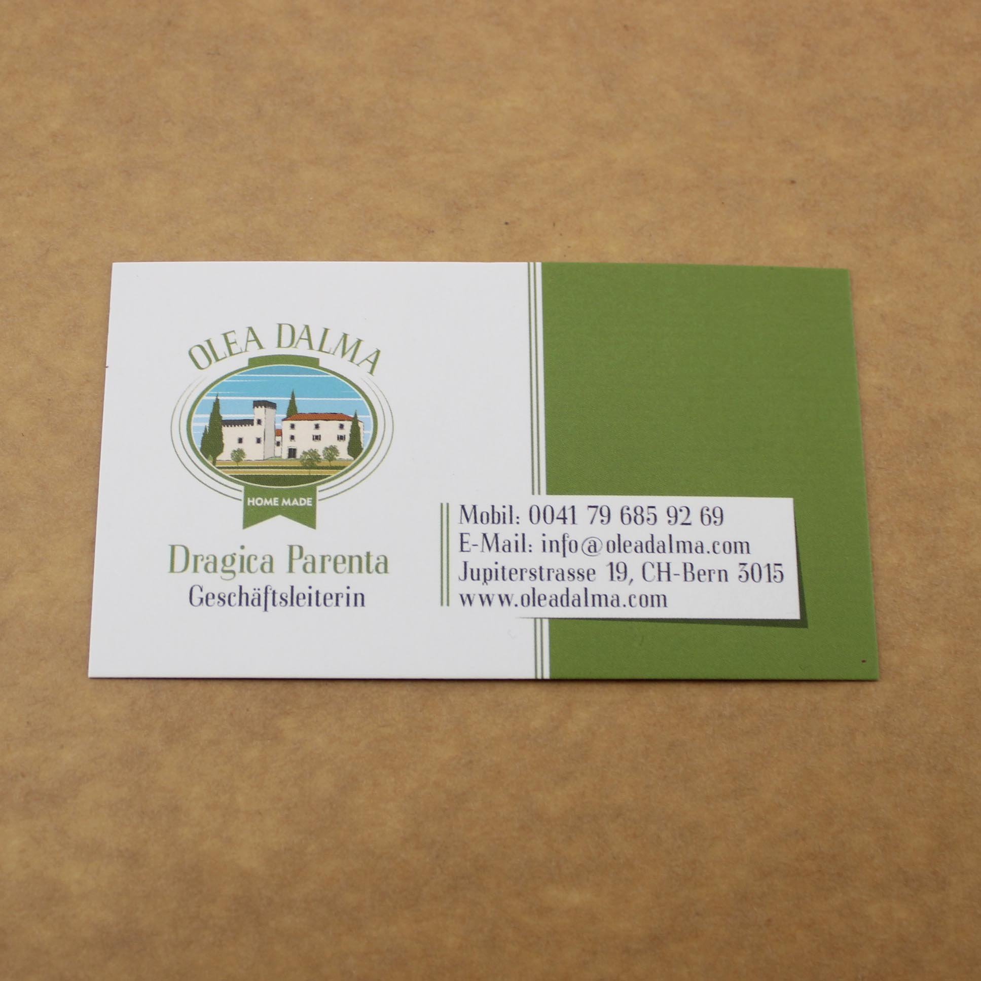 8.5X5mm Paper Business Card 300gsm matte laminated paper businesscards with Custom logo printing