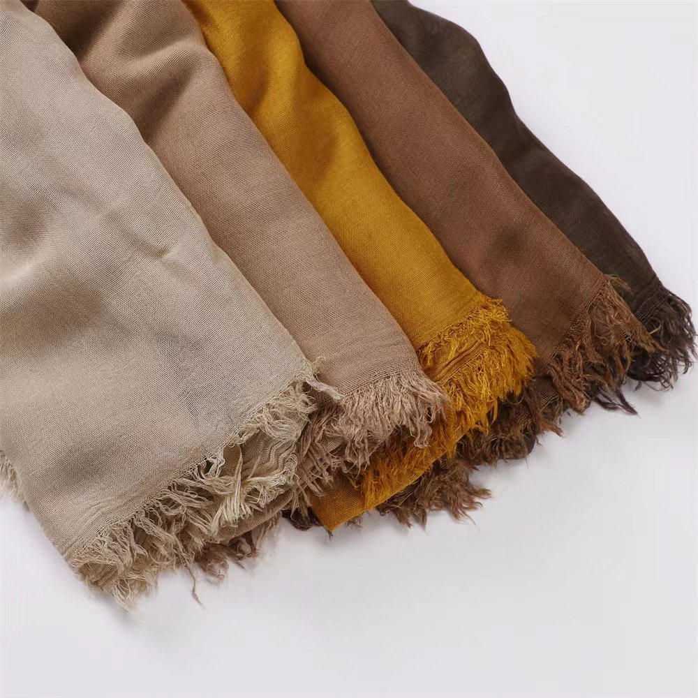 Wholesale Beautiful Ladies Cotton Modal Muslim Headscarf Hijab Scarf Square Style Women Knitting Cotton Muslim Scarf Mini 1