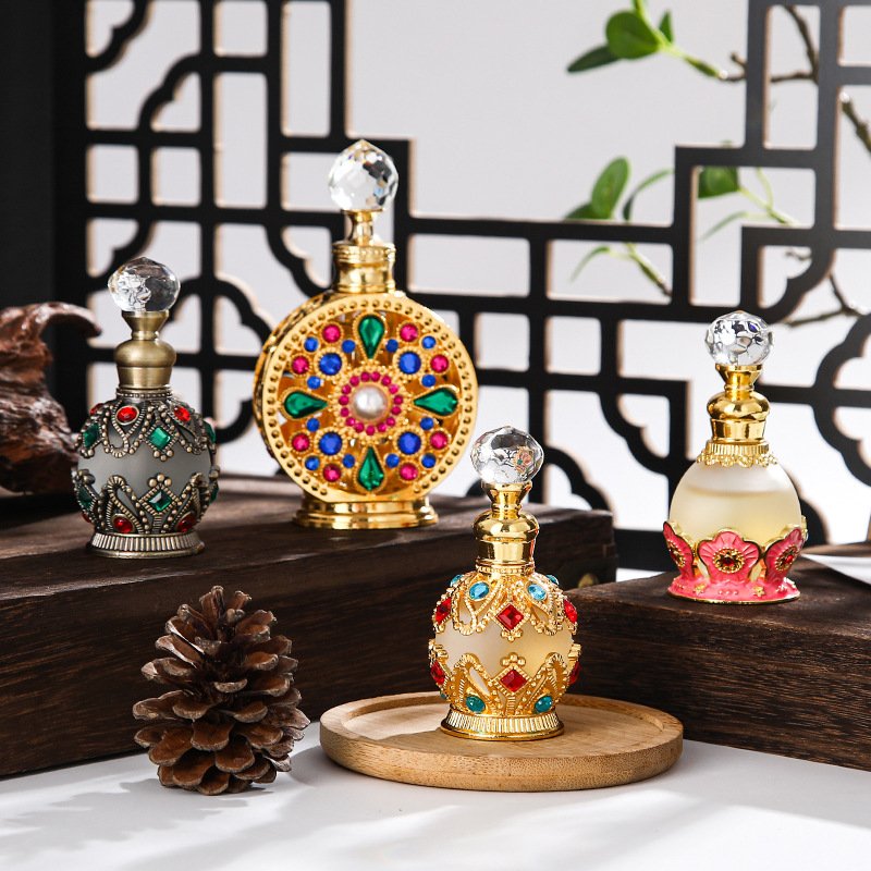 Wholesale Selling Design 15ml Dubai Arabic Style Metal Golden Attar Essential Oil Perfume Glass Bottles With Glass Stick