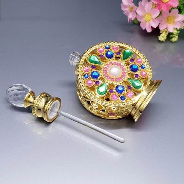 Wholesale Selling Design 15ml Dubai Arabic Style Metal Golden Attar Essential Oil Perfume Glass Bottles With Glass Stick