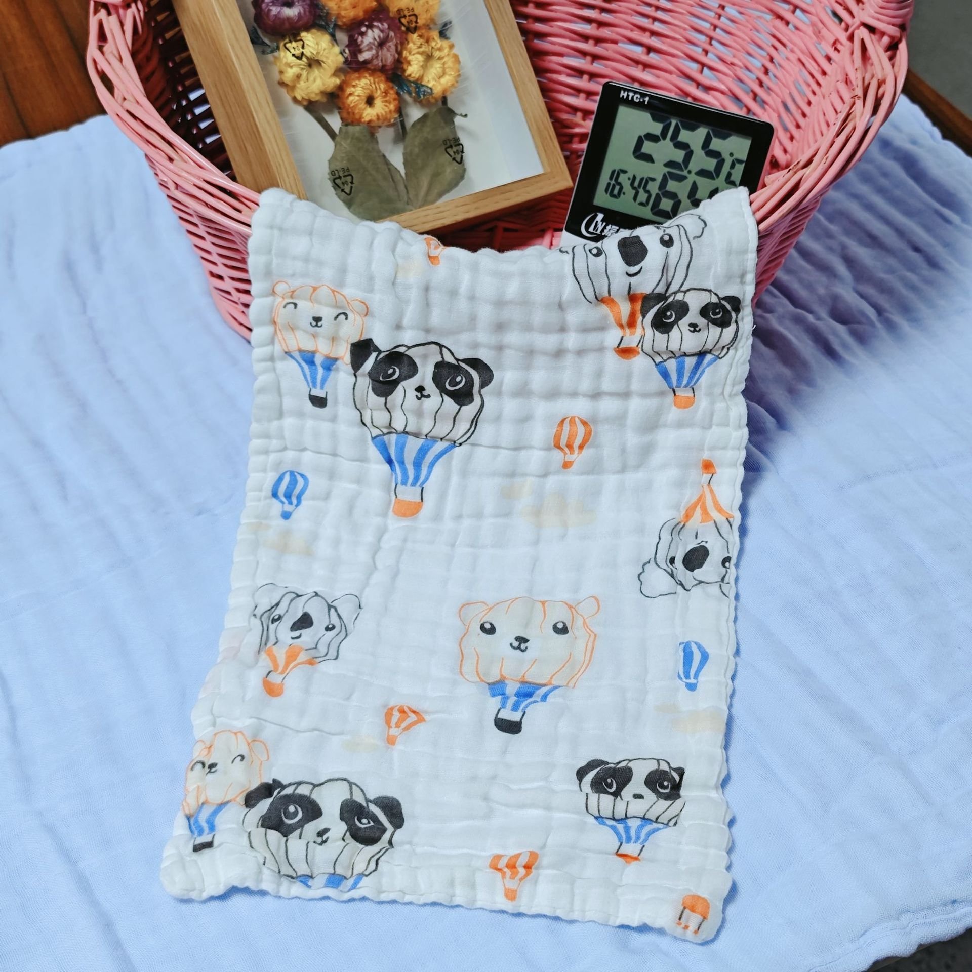 child square towel high density 6 layer cotton yarn towel baby cotton washcloth skin friendly and breathable bib manufacturer