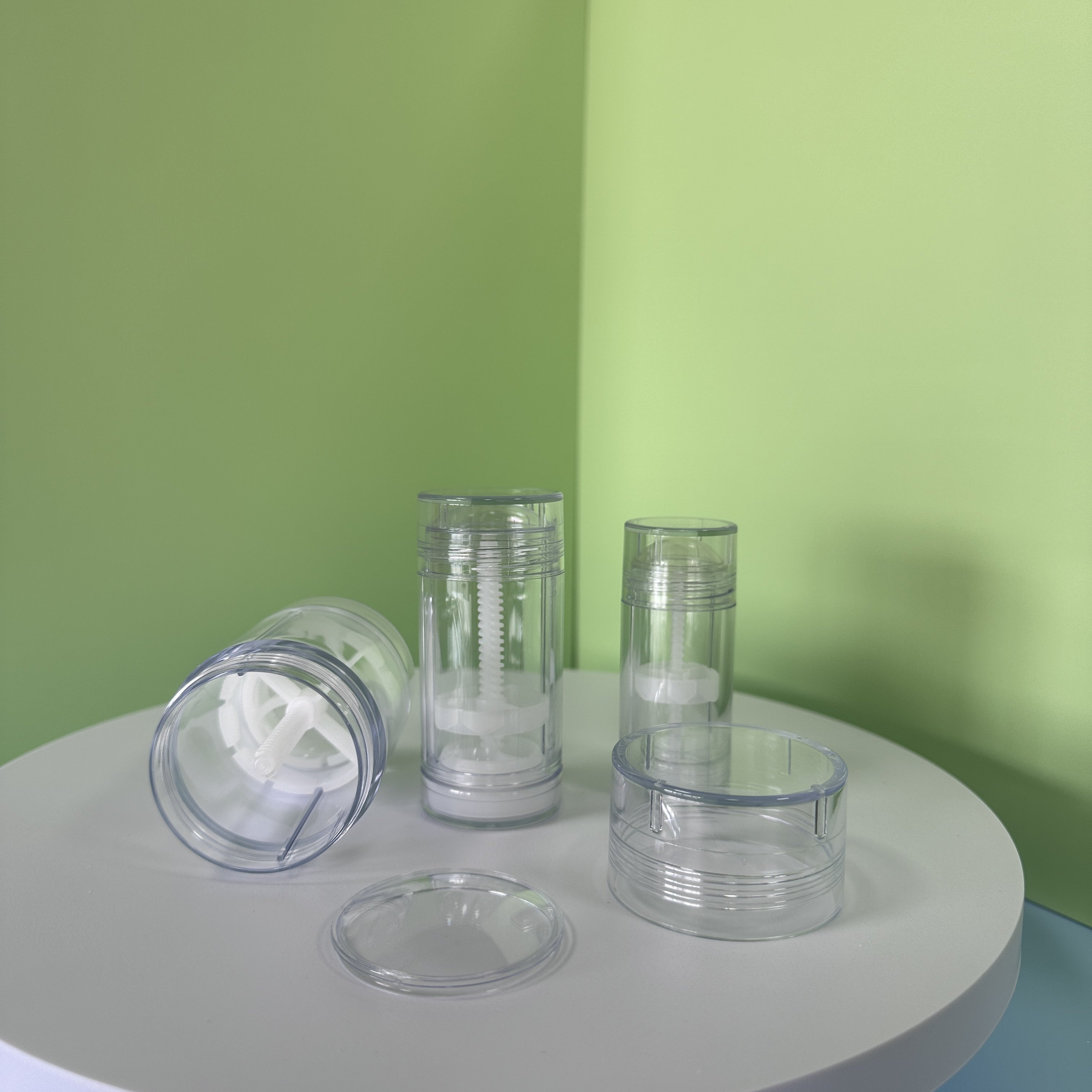 50ml 75ml Empty Plastic Twist Up Cosmetic Stick Container Roller Bottle Deodorant Stick Container