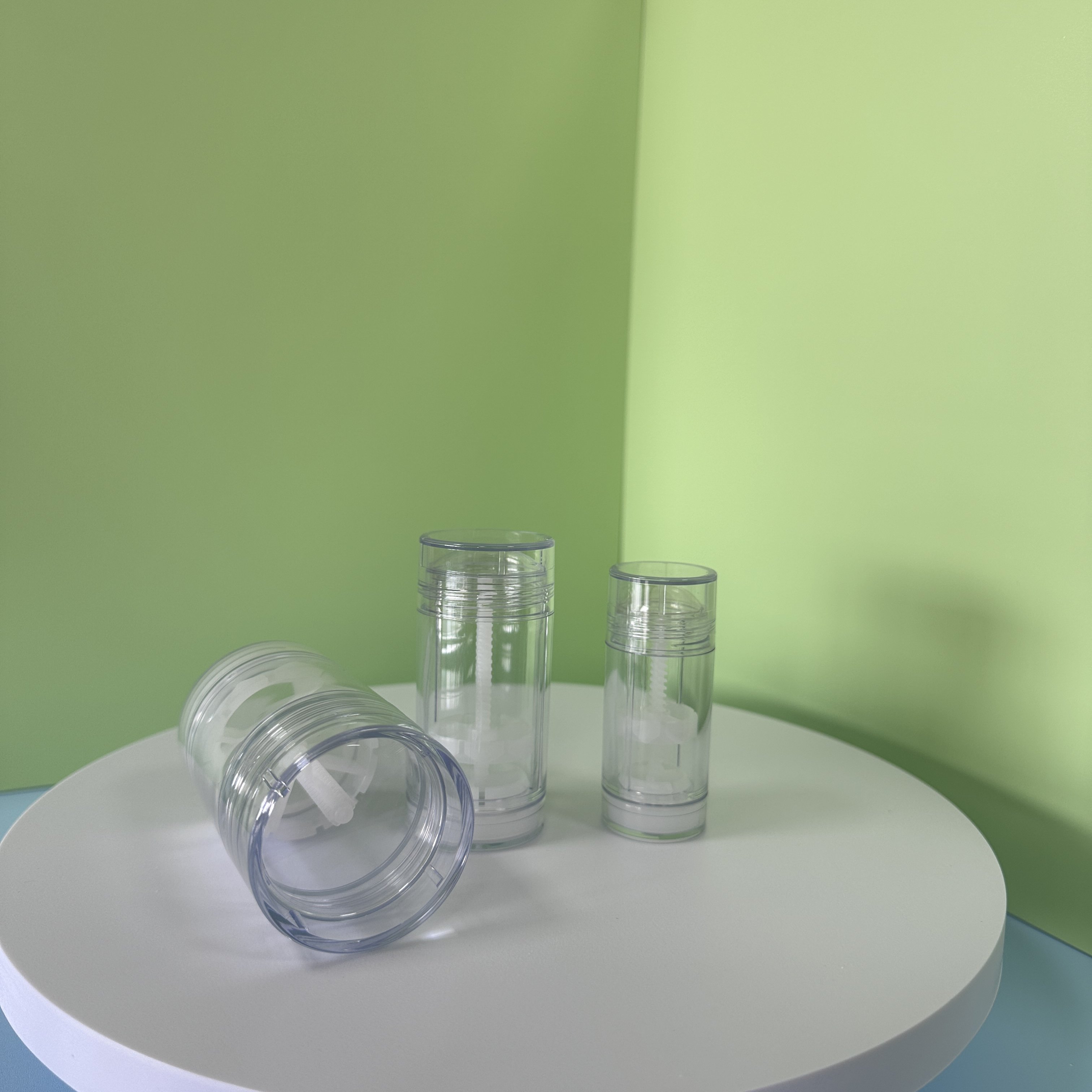 50ml 75ml Empty Plastic Twist Up Cosmetic Stick Container Roller Bottle Deodorant Stick Container