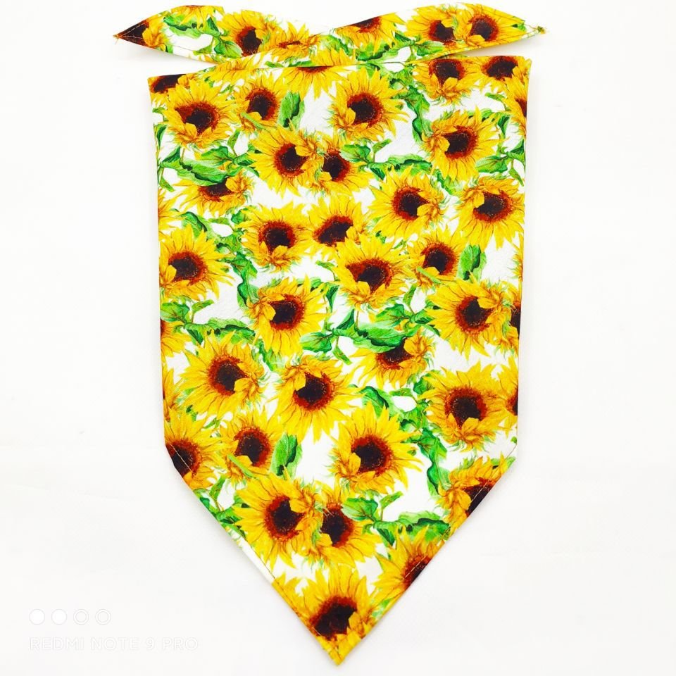 Dog Bandana Fall Sunflower Pet Scarf Handkerchief Bibs Pet Dog Supplies Custom Pet Bandana