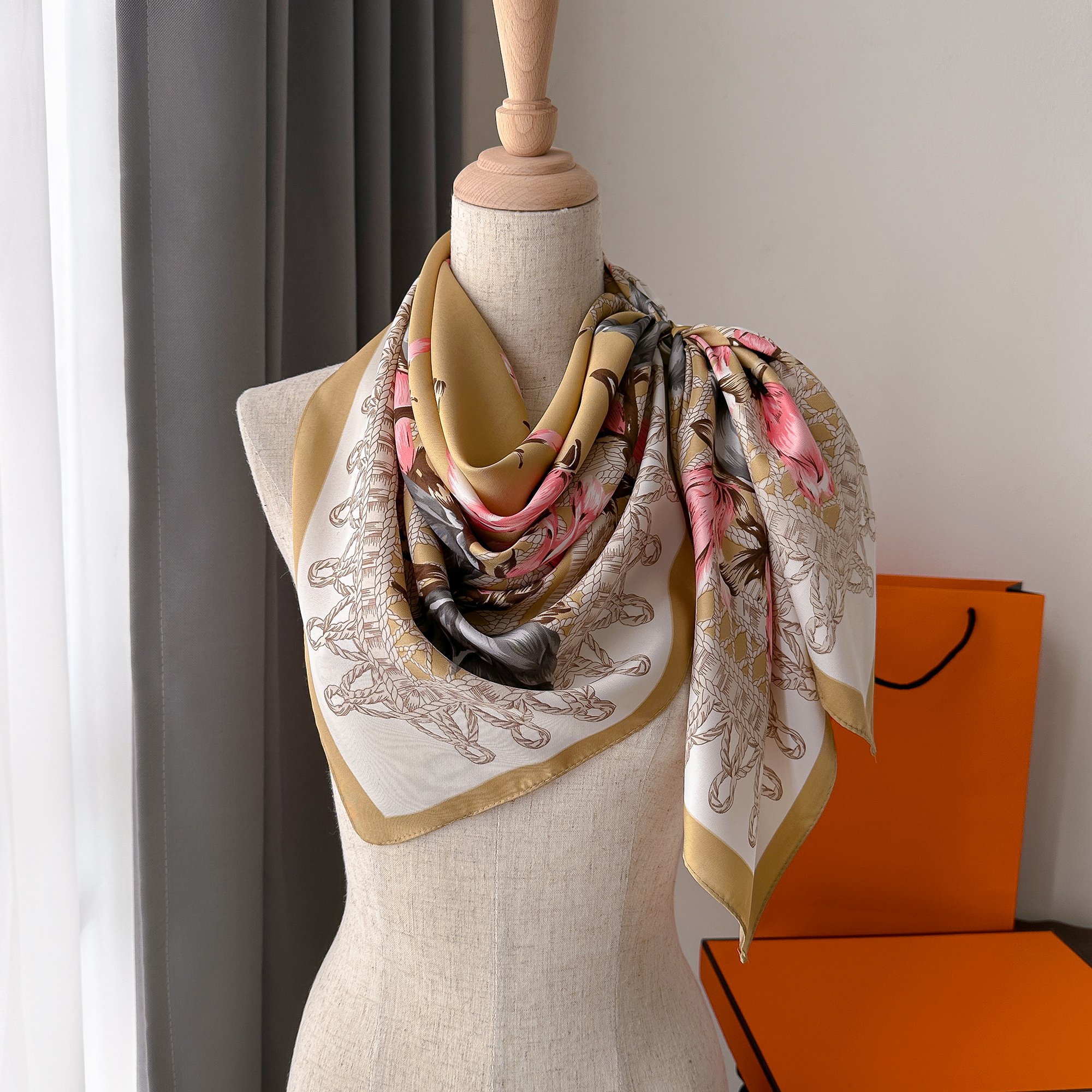 Wholesale 2023 Twill Silk Feeling Square Handkerchief Women's Fashion Head Scarf Neck Scarf 90*90cm Square Neck Tie Hair Wraps