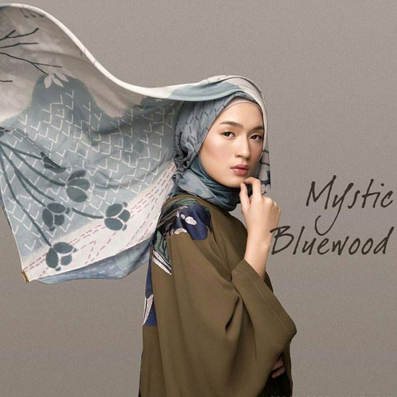 Wholesale 2024 Women's Printed Islamic Bamboo Shimmer Square Hijab New Style Tudung Made of Cotton with Gift Box